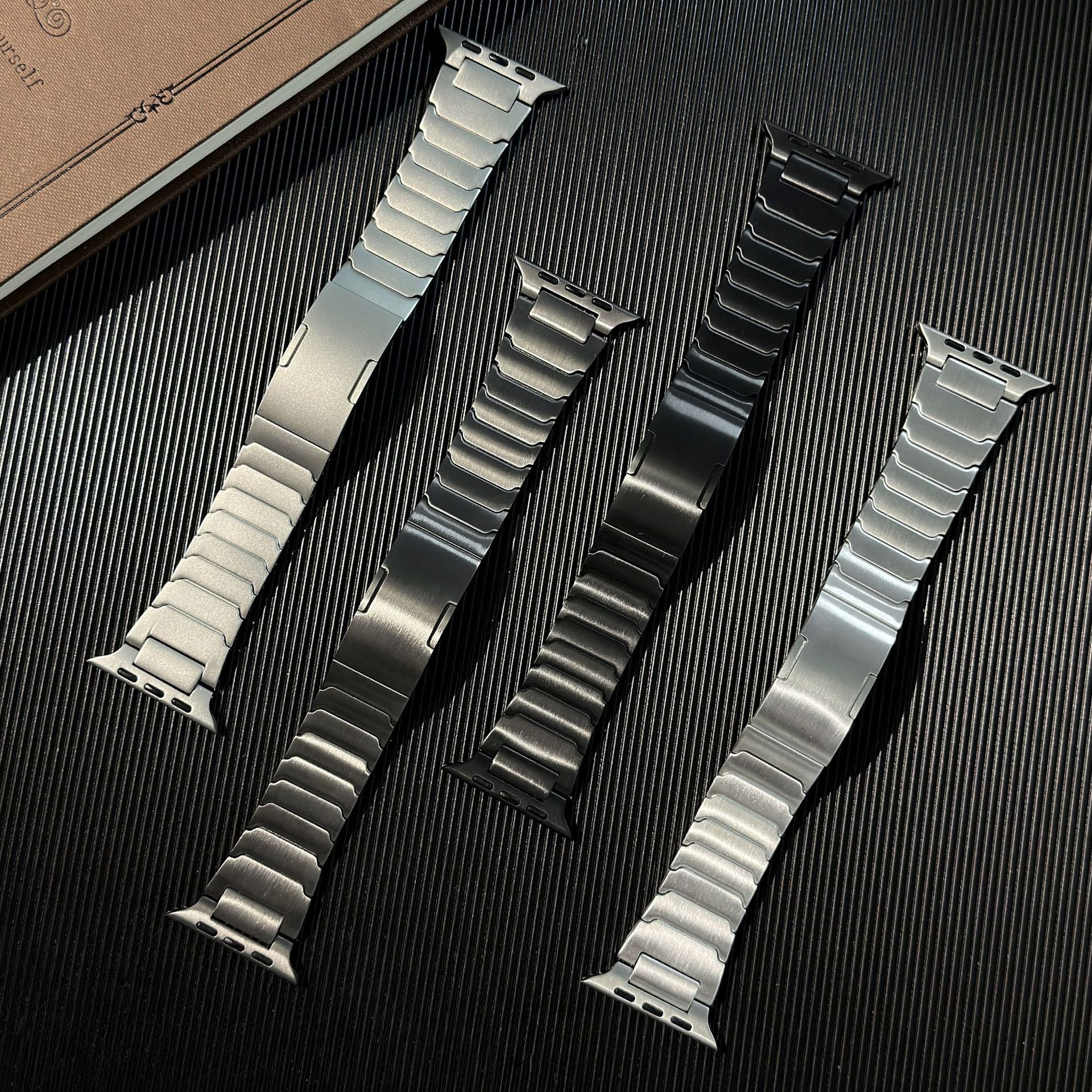 Stainless Steel Star-Shaped Guide Rail Side Disassembly with Apple Watch Band